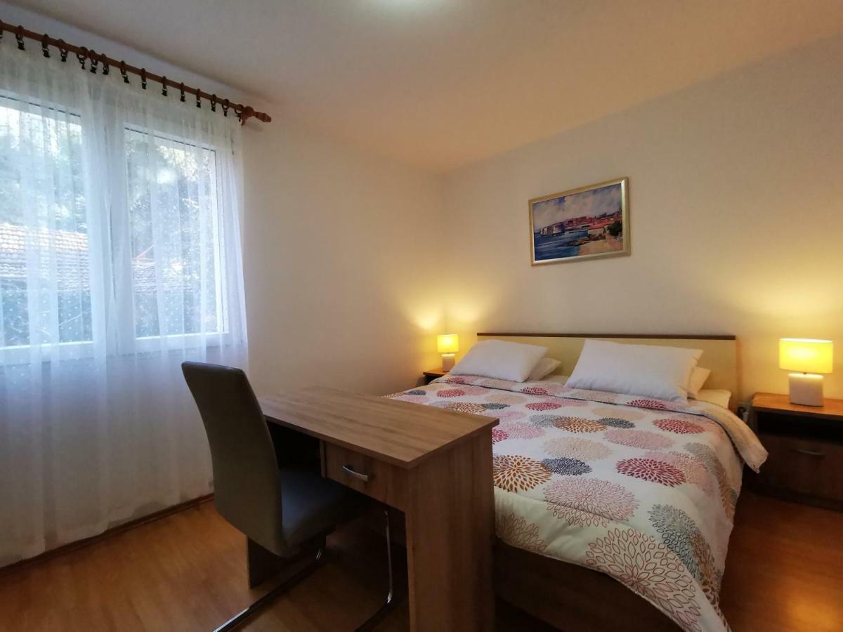 Comfortable 3* Apartment Lapad Center Дубровник Екстер'єр фото